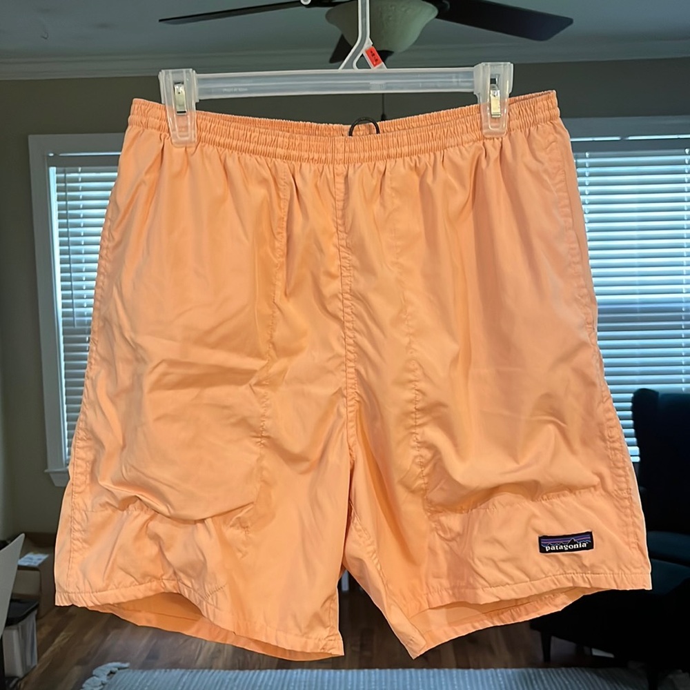 Retro Patagonia Baggies, Large, Peach